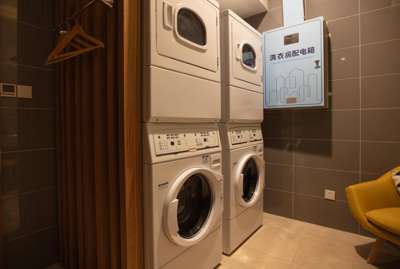 Holiday Inn Express Luoyang Xiyuan Екстер'єр фото